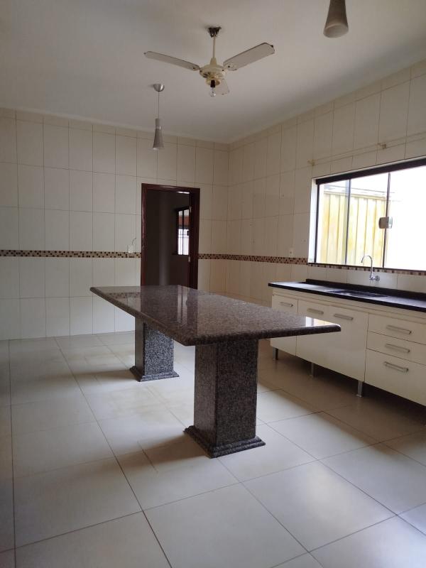 Imóvel Casa no VILA BARROS  em Dracena-SP