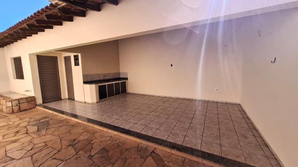 Im&oacute;vel Casa no PALMEIRAS em Dracena-SP