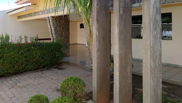 Im&oacute;vel Casa no Centro em Dracena-SP