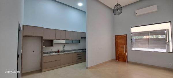 Imóvel Casa no FREI MOACIR 3 em DRACENA-